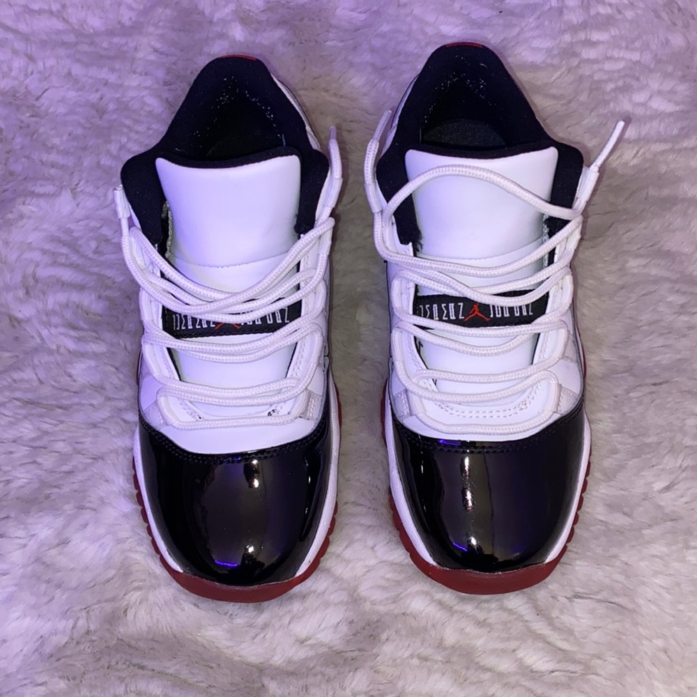Jordan 11 Low Concord Bred